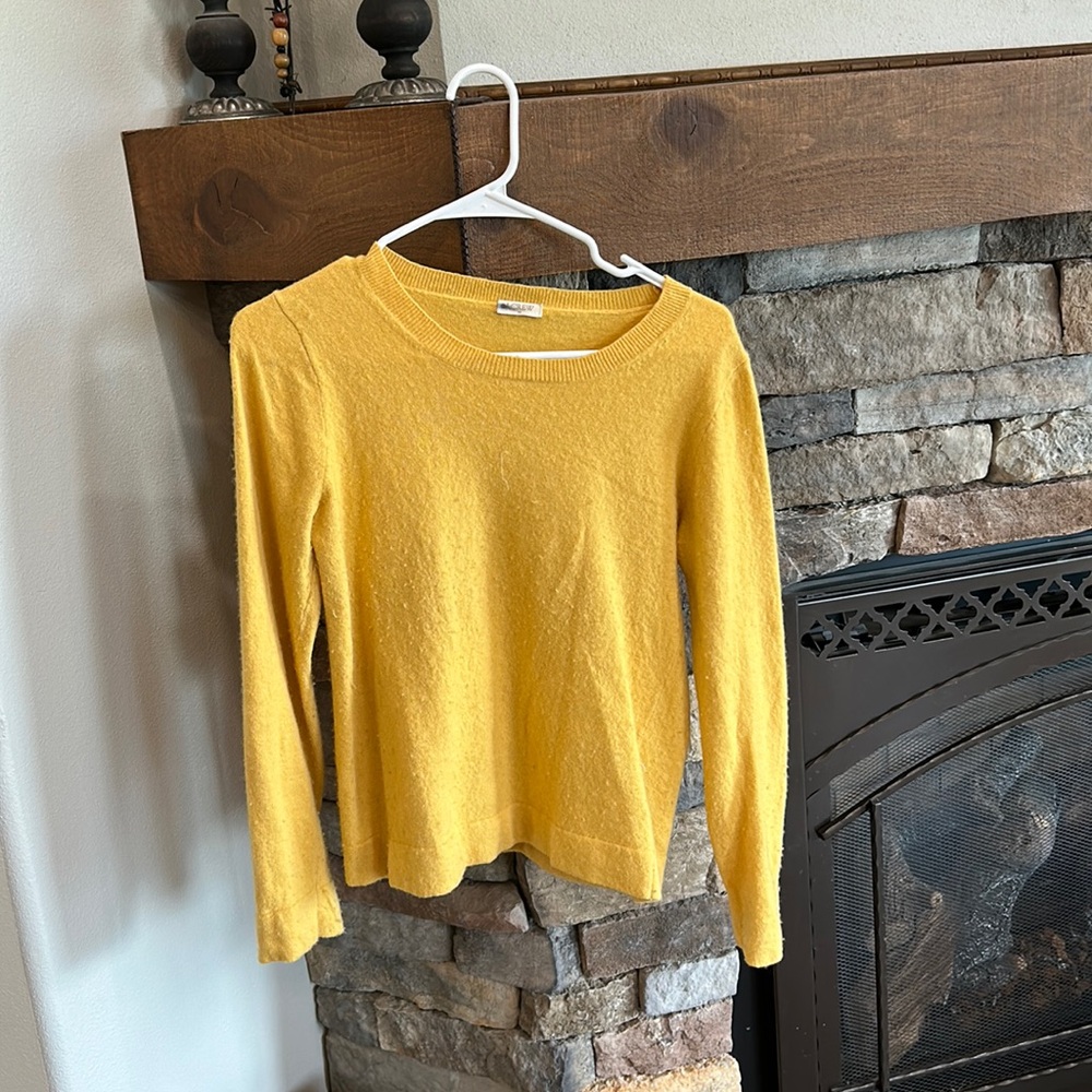 J Crew Women’s Crewneck Sweater.